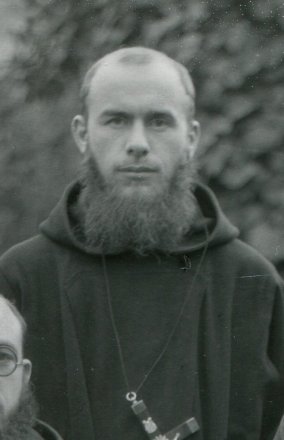 Alt
